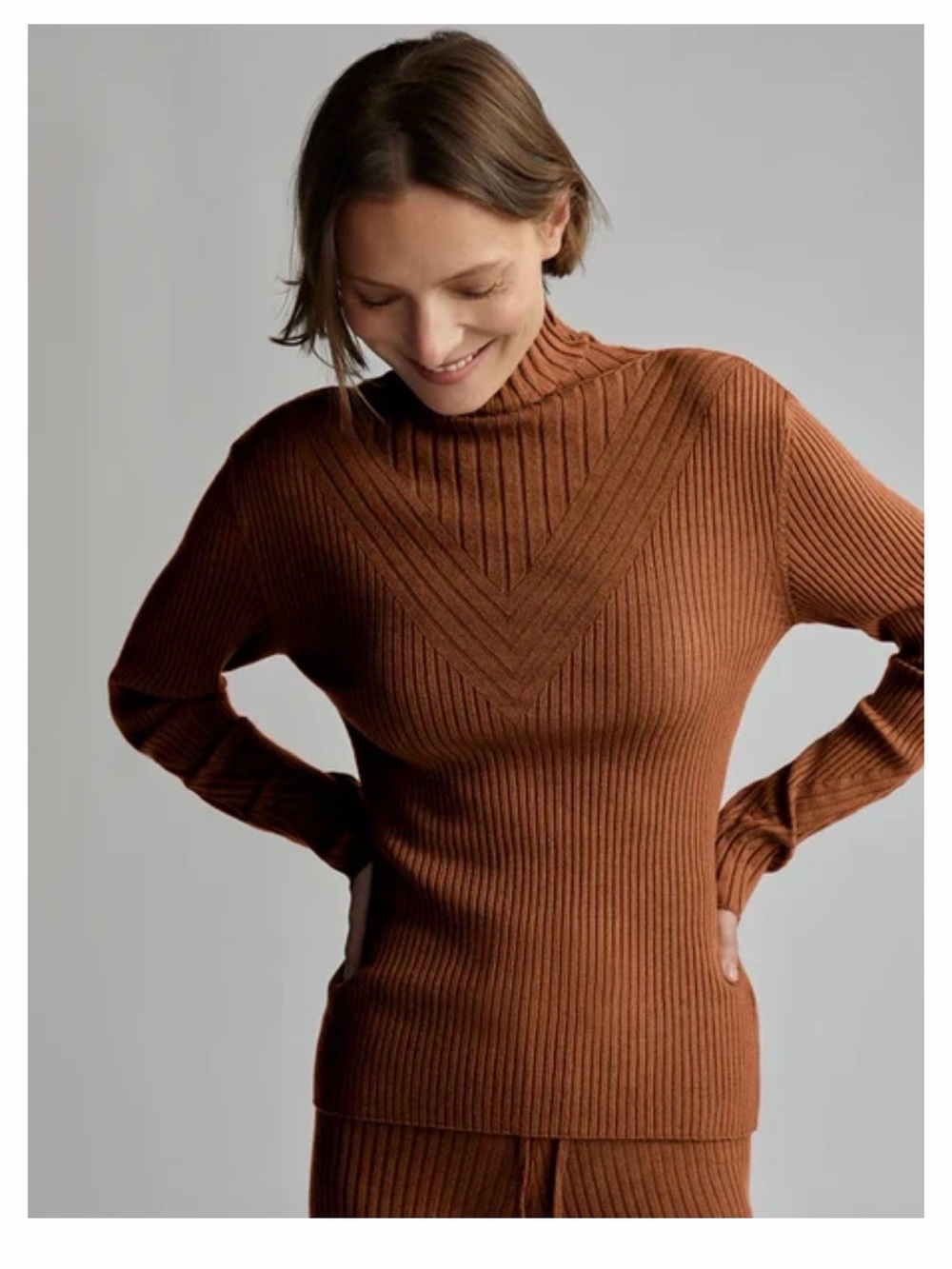 EUC Varley Esme Rib Roll Neck Turtleneck Sweater - Rust Medium